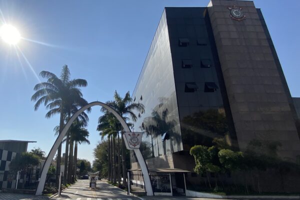 Conselheiro do Corinthians Move Mais um Impeachment: O que Está Por Trás da Decisão?